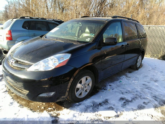 2010 TOYOTA SIENNA XLE VIN: 5TDYK4CC1AS311185