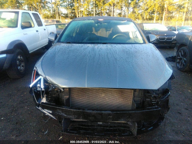 2019 HYUNDAI ELANTRA SEL VIN: 5NPD84LFXKH485562