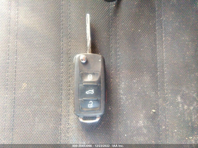 Volkswagen GLI 2013 3VW467AJ3DM264197 Image 11