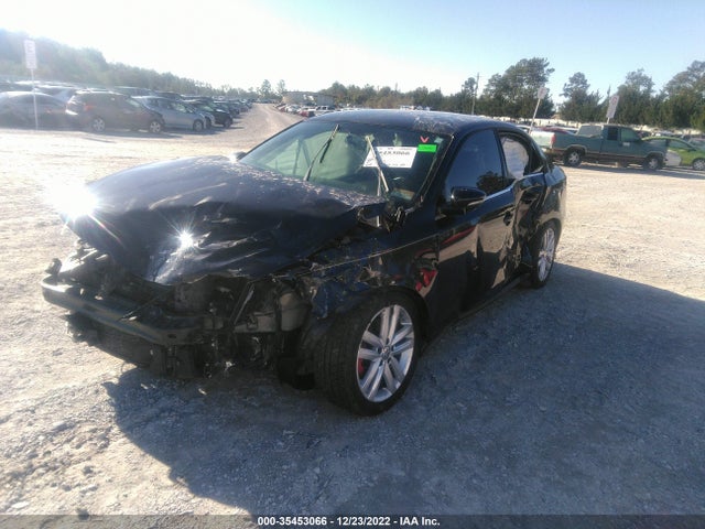 Volkswagen GLI 2013 3VW467AJ3DM264197 Image 2