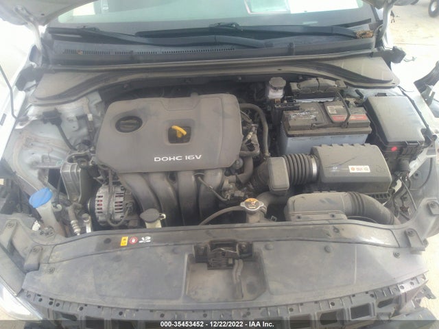 Hyundai ELANTRA SEL 2018 5NPD84LF9JH307401 Image 12