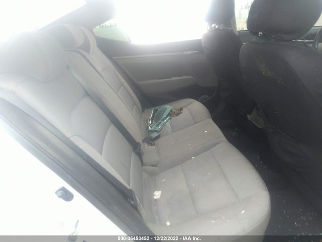Hyundai ELANTRA SEL 2018 5NPD84LF9JH307401 Image 10