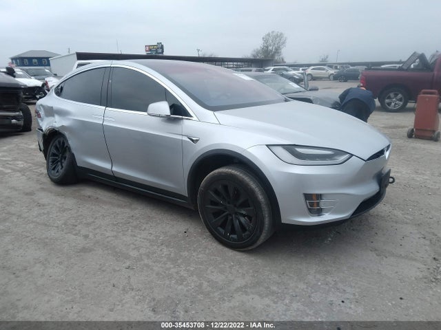 2017 5YJXCBE23HF060623 головне зображення