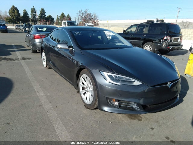 2016 Tesla Model S, VIN: 5YJSA1E28GF145109