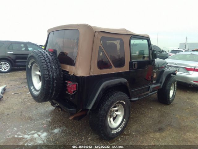 1J4FA59S8YP773272 Jeep Wrangler Sahara