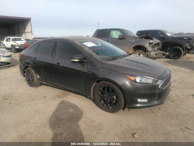 2016 Ford Focus, VIN: 1FADP3F29GL296805