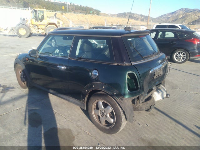 2007 MINI COOPER HARDTOP VIN: WMWMF33517TU62288