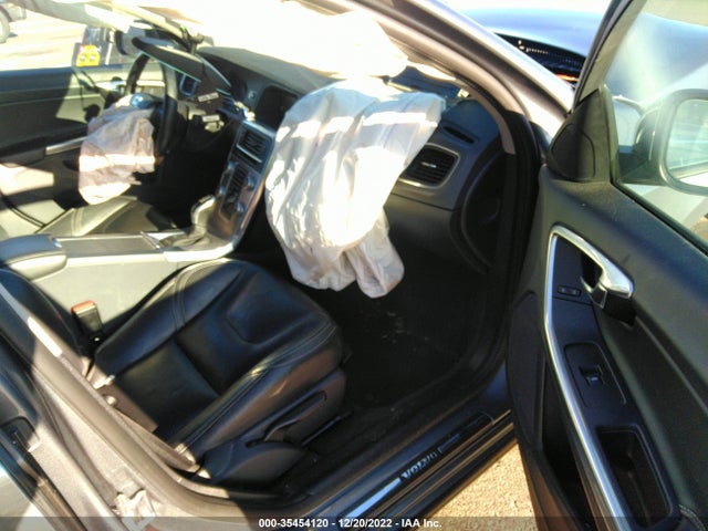 Volvo S60 2017 YV140MTL6H2429507 Image 5