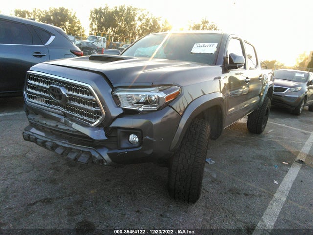 Toyota Tacoma 2017 3TMAZ5CN0HM039162 Image 2