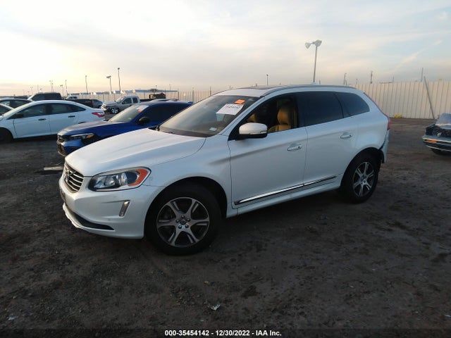 2015 Volvo XC60, VIN: YV4902RK2F2727724