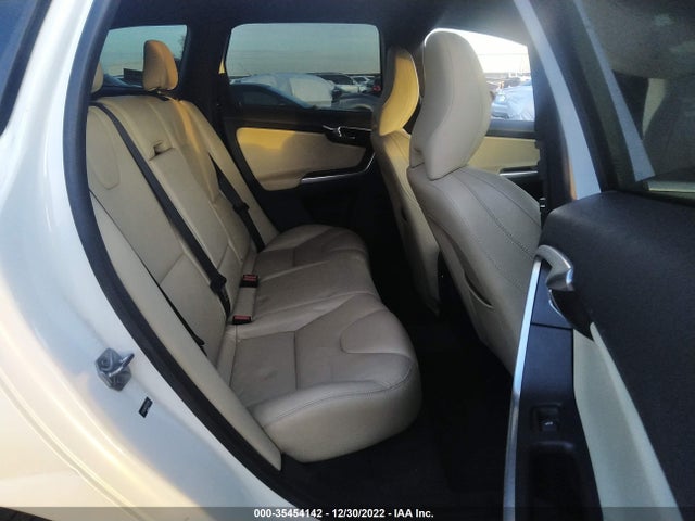 2015 Volvo XC60, VIN: YV4902RK2F2727724