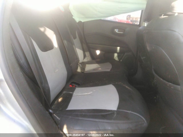 2019 Jeep Compass, VIN: 3C4NJDBB8KT678669