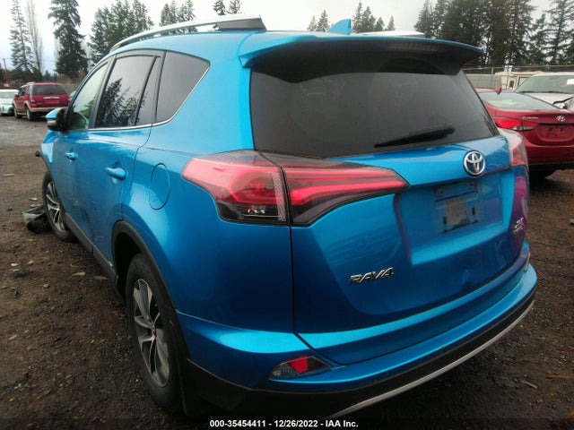 2016 Toyota RAV4, VIN: JTMRJREV5GD055866