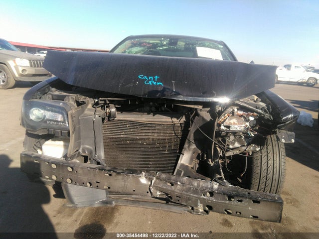 2C3CCAAG0KH560111 Chrysler 300 Touring