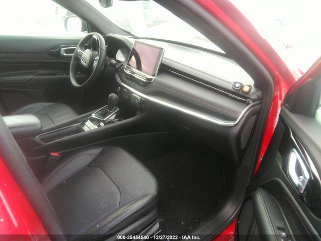 2022 Jeep Compass, VIN: 3C4NJDCB8NT136135