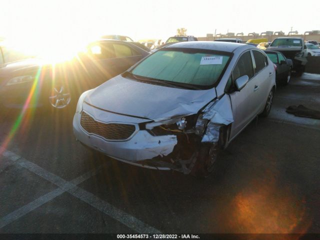 KNAFK4A64G5612615 KIA FORTE LX