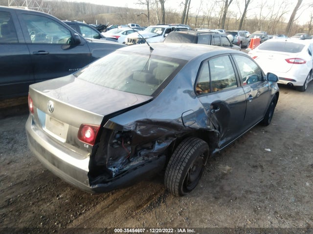 3VWJM71K19M084371 Volkswagen Jetta Sedan S