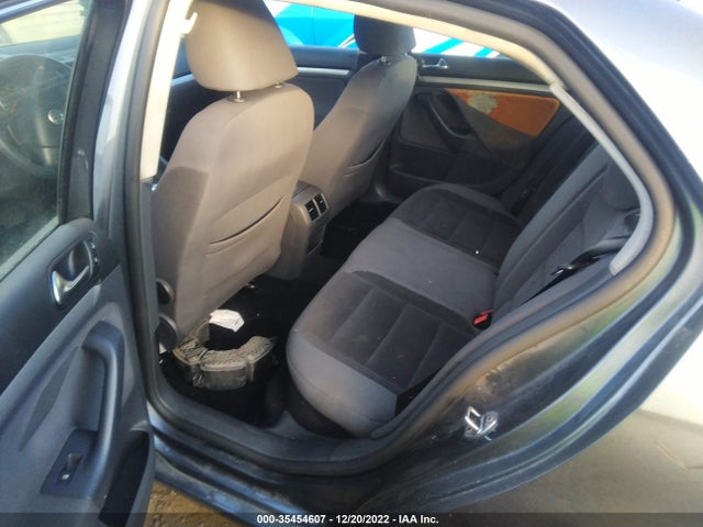 3VWJM71K19M084371 Volkswagen Jetta Sedan S