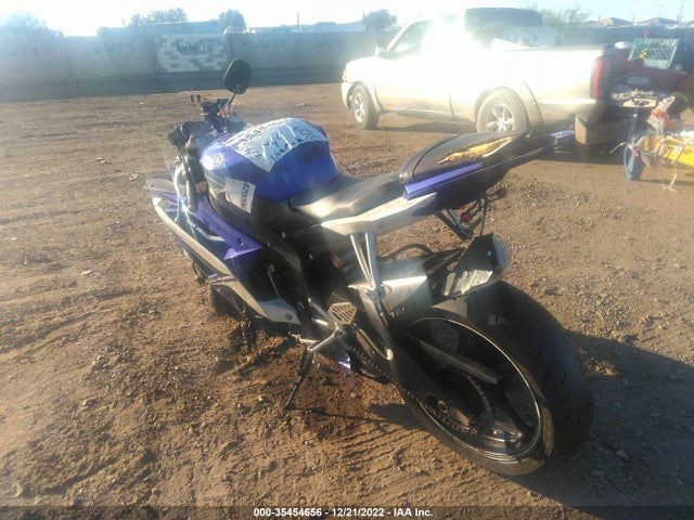 2011 YAMAHA YZFR6 C VIN: JYARJ16Y2BA004857