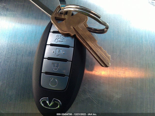 2015 Infiniti QX80, VIN: JN8AZ2NF3F9570098