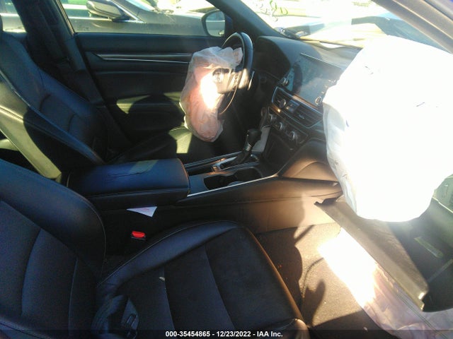 2018 HONDA ACCORD SEDAN SPORT 1.5T VIN: 1HGCV1F3XJA086064