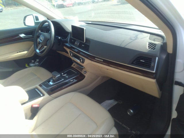 WA1BNAFY4K2097587 Audi Q5 Premium Plus
