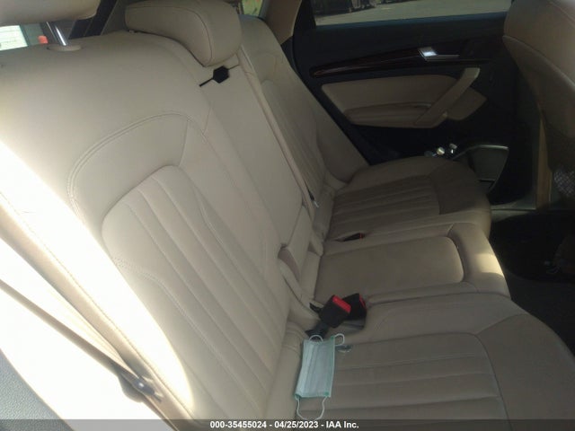 WA1BNAFY4K2097587 Audi Q5 Premium Plus
