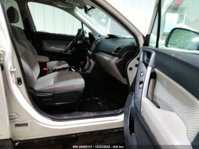 JF2SJAGC0HH544119 Subaru Forester Premium