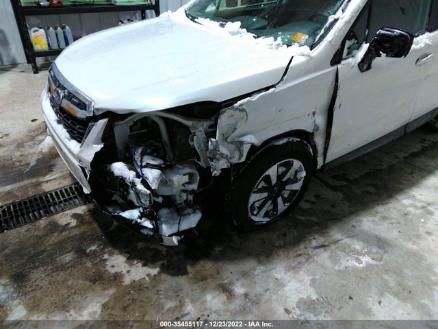 JF2SJAGC0HH544119 Subaru Forester Premium