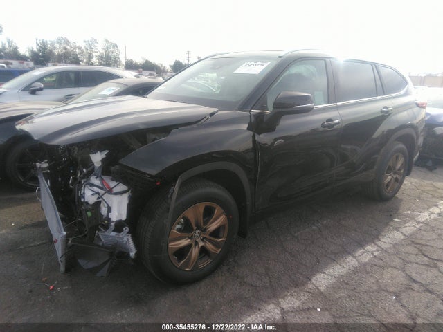Toyota Highlander 2023 5TDAARAH6PS518213 Image 2
