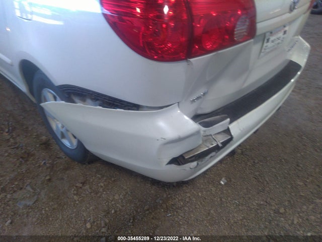 2010 TOYOTA SIENNA XLE VIN: 5TDYK4CC7AS326161