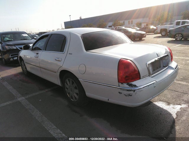 Lincoln Town Car Ultimate 2004 1LNHM83W04Y661312 Image 4