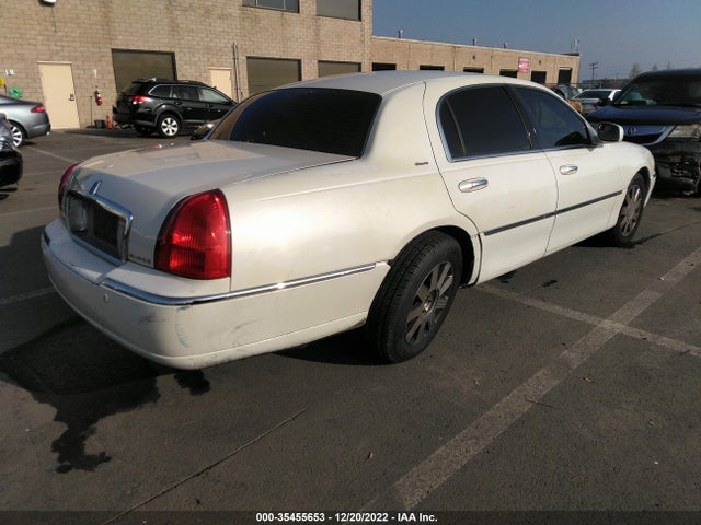 Lincoln Town Car Ultimate 2004 1LNHM83W04Y661312 Image 5