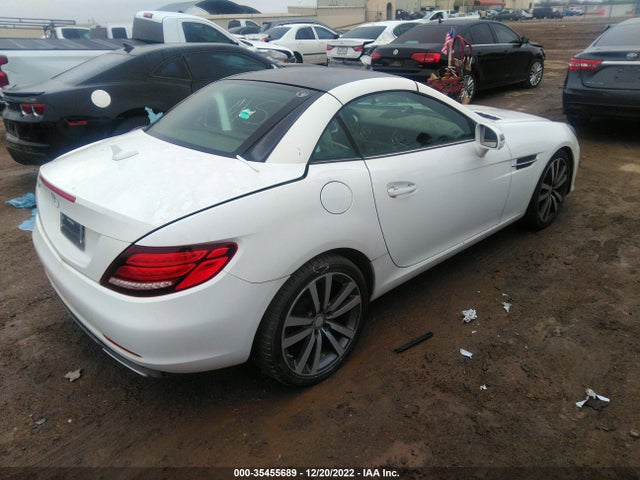 2017 Mercedes-Benz SLK-Class, VIN: WDDPK3JAXHF127340