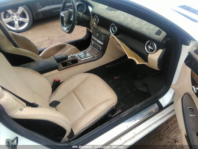 2017 Mercedes-Benz SLK-Class, VIN: WDDPK3JAXHF127340