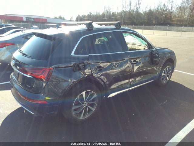 2021 Audi Q5, VIN: WA1BAAFY0M2084656