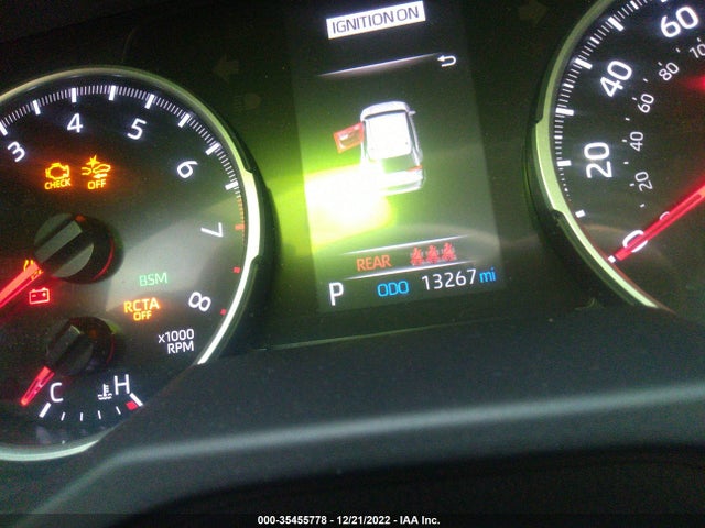 2021 Toyota RAV4, VIN: 2T3A1RFV1MW232553