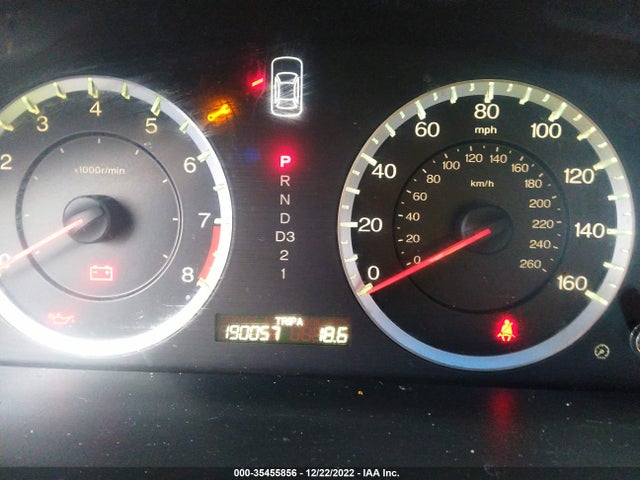 2011 HONDA ACCORD SDN EX-L VIN: 1HGCP2F82BA008438