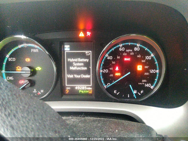 2018 Toyota RAV4, VIN: JTMRJREV1JD183089