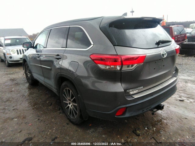 2018 Toyota Highlander, VIN: 5TDJZRFH1JS816063