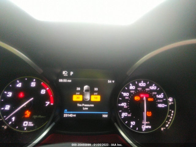 ZASPAKBN1M7D12445 Alfa Romeo STELVIO TI