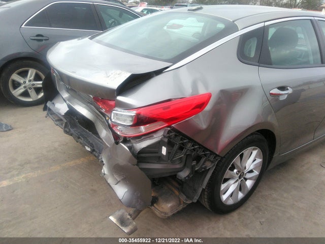 2017 Kia Optima, VIN: 5XXGT4L31HG160742