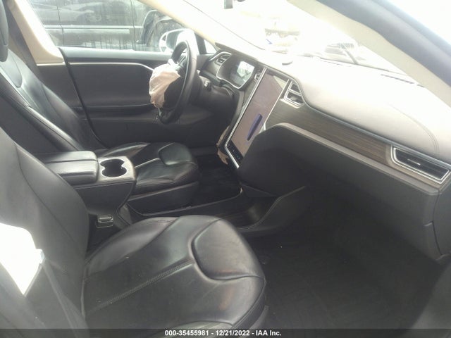 2015 Tesla Model S, VIN: 5YJSA1H28FF081101