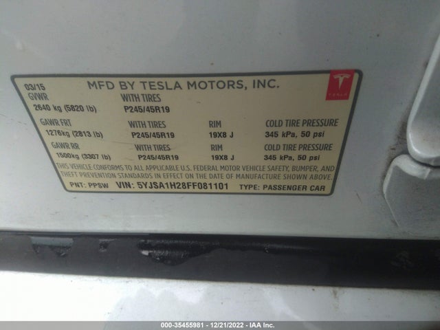 2015 Tesla Model S, VIN: 5YJSA1H28FF081101