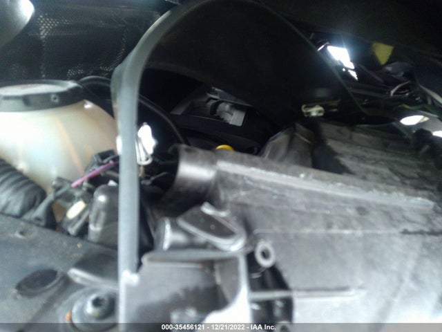 WVGAV7AX4HK044265 Volkswagen TIGUAN