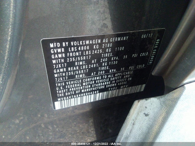 WVGAV7AX4HK044265 Volkswagen TIGUAN