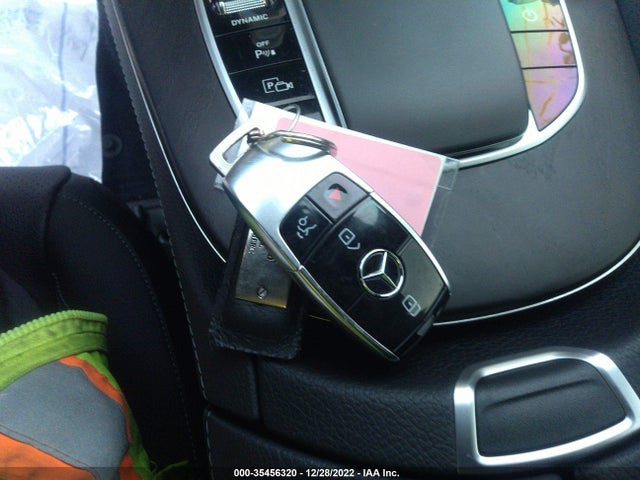 2022 Mercedes-Benz E-Class, VIN: W1KZF5KB2NB083675