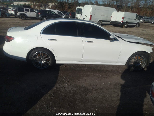 2022 Mercedes-Benz E-Class, VIN: W1KZF5KB2NB083675