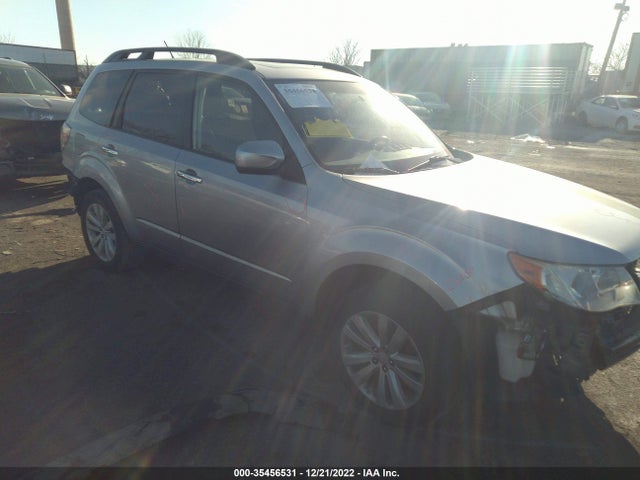 2013 SUBARU FORESTER 2.5X PREMIUM VIN: JF2SHADC4DH419750