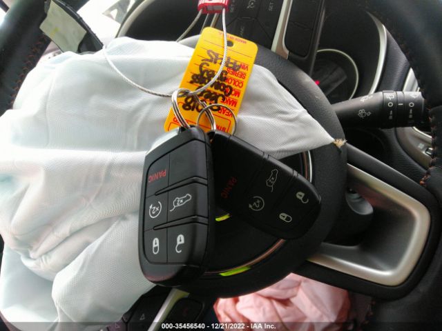 3C4NJDBB5JT359745 Jeep Compass Latitude